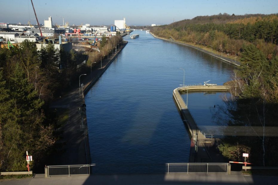 Bayernhafen Nürnberg deutlich über Corona-Jahr 2020