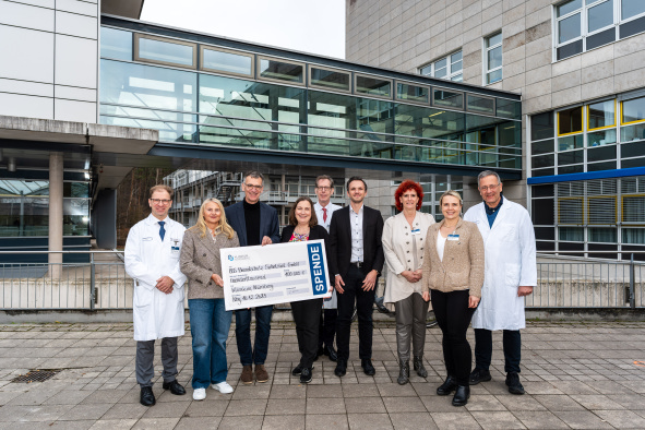 laut Deutschem Spendenmonitor spenden weniger Menschen etwas mehr