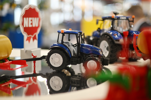 Bruder Spielwaren erreicht 2025 Umsatzziel von 92 Millionen Euro