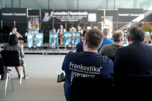 Frankustika sorgte bei der Hauptbühne für eine Halle des Wohlklangs