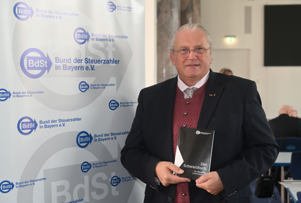 Bund der Steuerzahler in Bayern sieht gravierende Steuerverschwendung